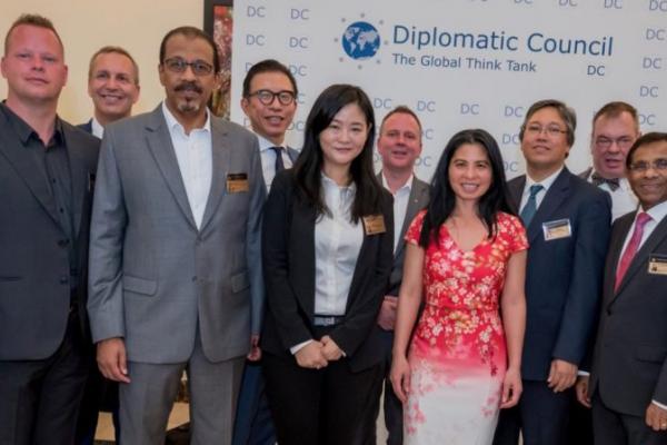Ambassadors meet Business