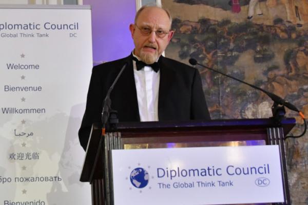 Dr. Heinrich Kreft
